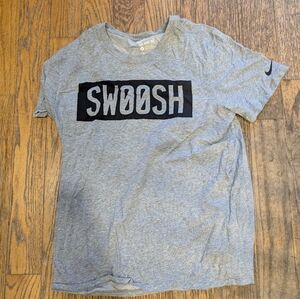 Nike bundle lot - size L ( LOT OF 3 SHIRTS)